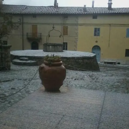 Cisterna Nel Borgo Maison d'hôtes
